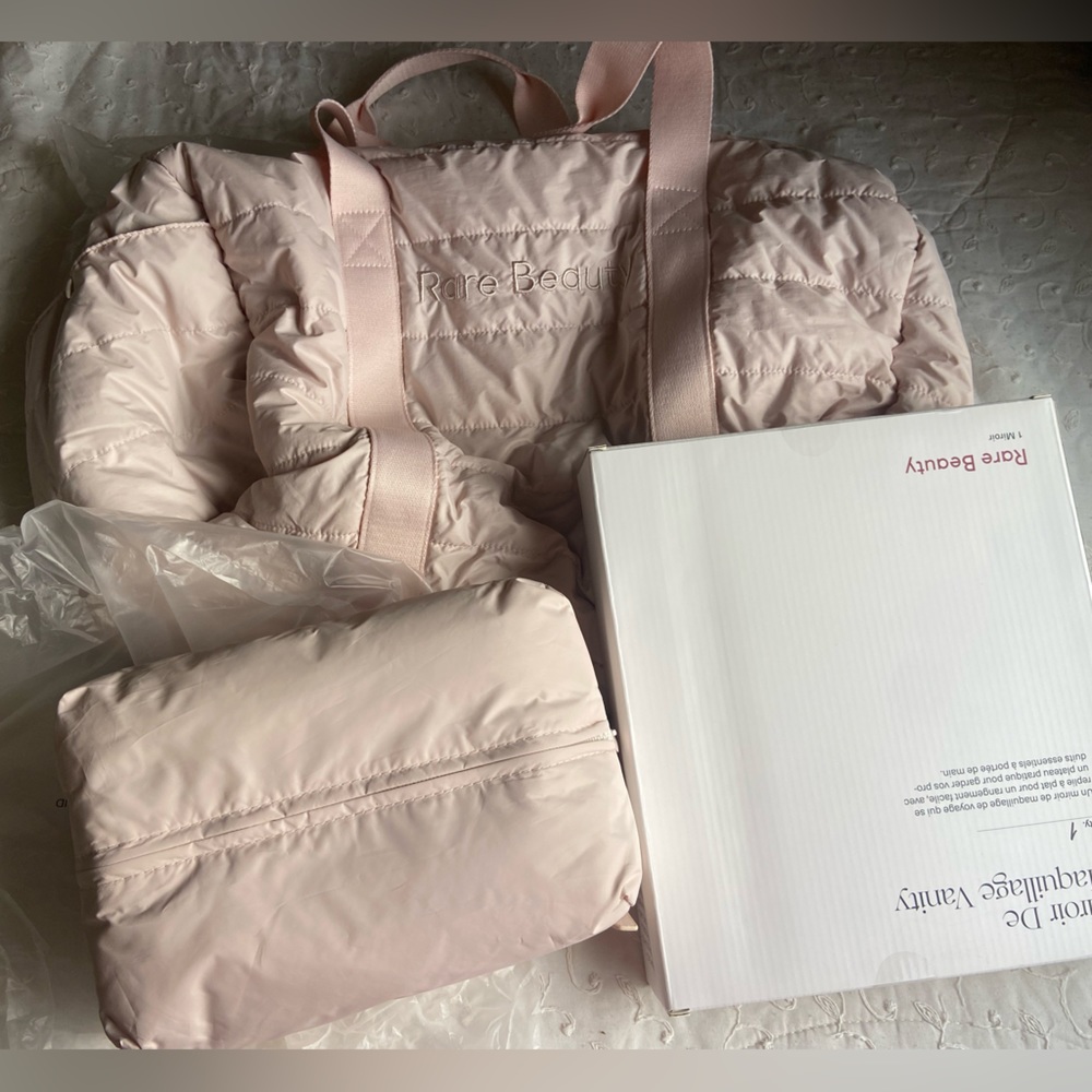 NWT Rare Beauty Puffy Toiletry Bag , Puffy Weekend bag and Vanity Mirror
